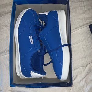 NIB Boys Champion Sneakers Size 3 1/2
